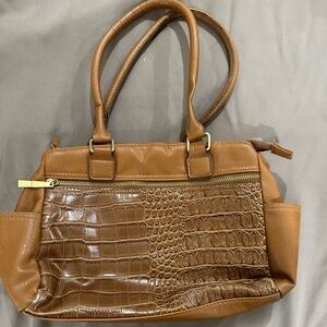 Tan faux leather purse end pockets 3 compartments front & back zippered pockets